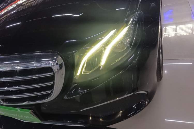 Used Mercedes-Benz E-Class 2018 Restyled E 300 L Sport Luxury Edition Left Front Headlight