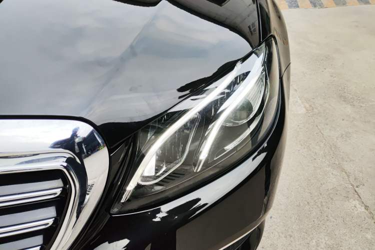 Used Mercedes-Benz E-Class 2018 Facelifted E 300 L Stylish Version Left Front Headlight