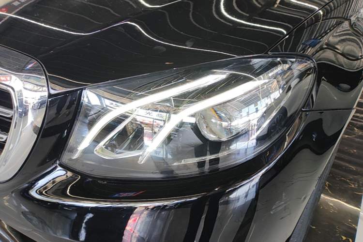 Used Mercedes-Benz E-Class 2018 E 200 L Sport Edition Left Front Headlight