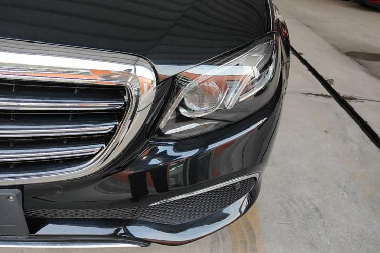 Used Mercedes-Benz E-Class 2018 Restyled E 300 L Sport Luxury Edition Left Front Headlight