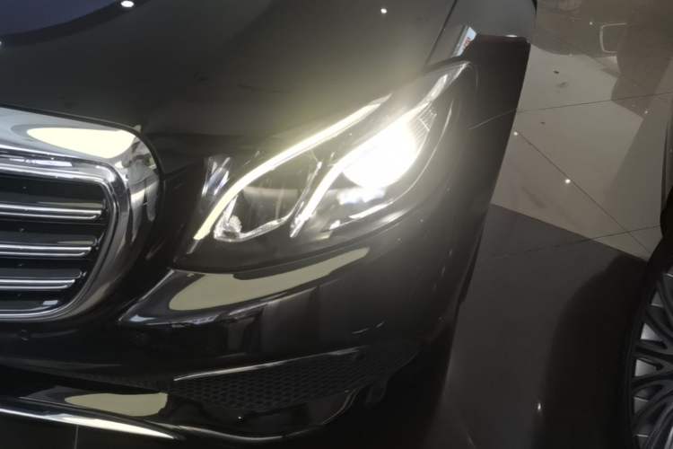 Used Mercedes-Benz E-Class 2018 Facelift E 300 L Luxury Edition Left Front Headlight