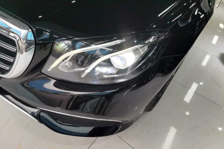 Used Mercedes-Benz E-Class 2018 E 300 L Stylish Model Left Front Headlight