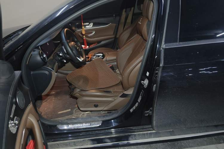 Used Mercedes-Benz E-Class 2018 E 300 L Sport Luxury Edition Left Front Seat