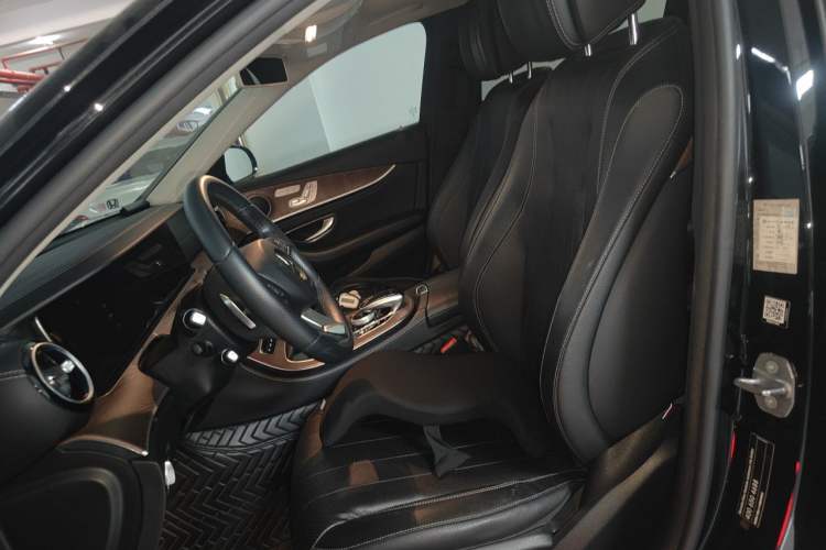 Used Mercedes-Benz E-Class 2018 Facelift E 300 L Luxury Edition Left Front Seat