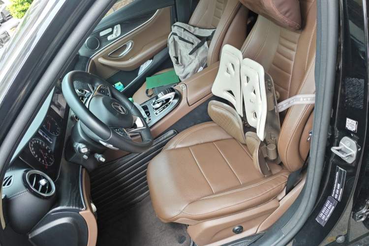 Used Mercedes-Benz E-Class 2018 E 300 L Sporty and Stylish Model Left Front Seat