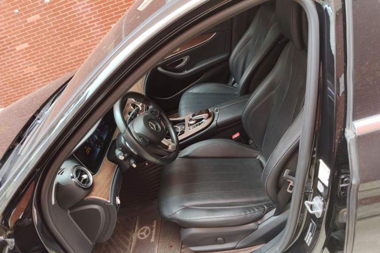 Used Mercedes-Benz E-Class 2018 Facelifted E 300 L Stylish Version Left Front Seat