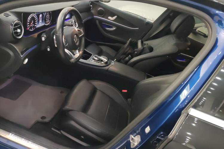 Used Mercedes-Benz E-Class 2018 E 200 L Sport Edition Left Front Seat