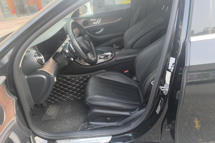 Used Mercedes-Benz E-Class 2018 Facelifted E 300 L Stylish Version Left Front Seat