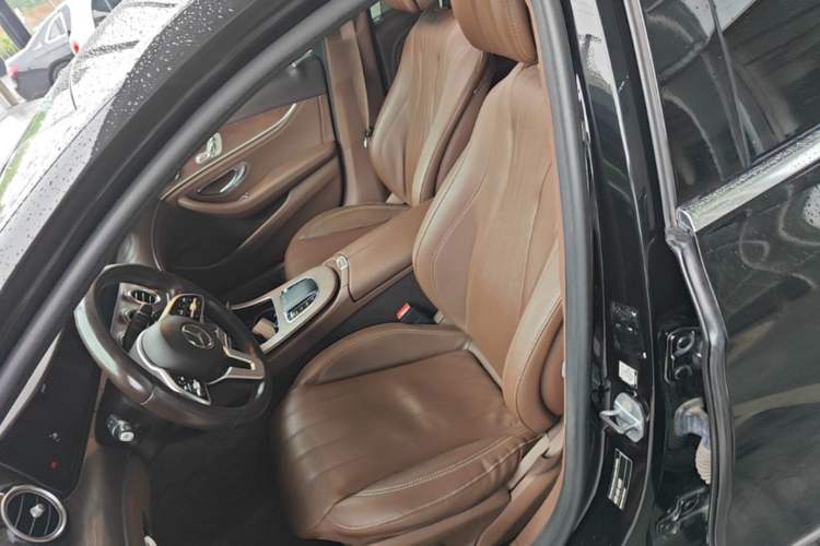 Used Mercedes-Benz E-Class 2018 Facelifted E 300 L Stylish Version Left Front Seat