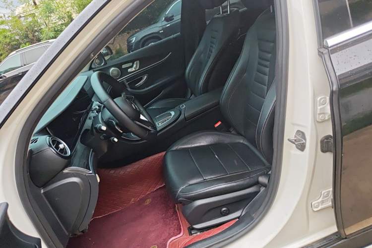 Used Mercedes-Benz E-Class 2018 Facelifted E 300 L Stylish Version Left Front Seat