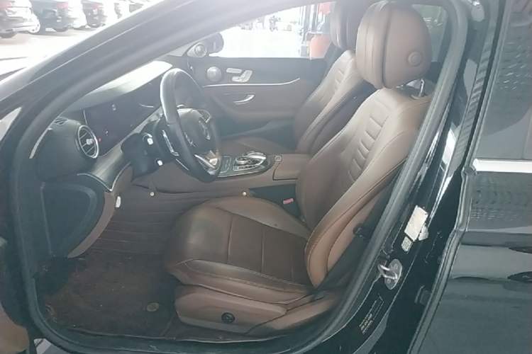 Used Mercedes-Benz E-Class 2018 E 300 L Sport Luxury Edition Left Front Seat