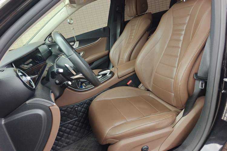Used Mercedes-Benz E-Class 2018 Restyled E 300 L Sporty and Stylish Edition Left Front Seat