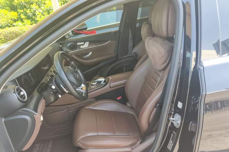 Used Mercedes-Benz E-Class 2018 Restyled E 300 L Sport Luxury Edition Left Front Seat