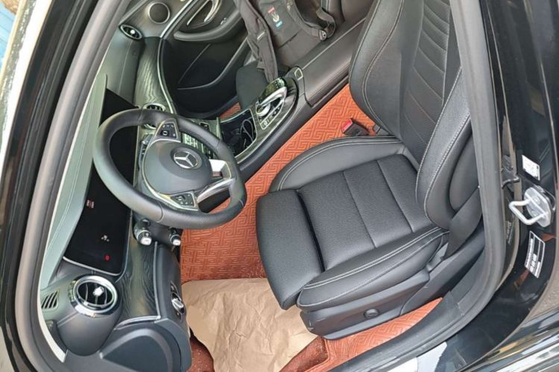 Used Mercedes-Benz E-Class 2018 E 200 L Sport Edition Left Front Seat