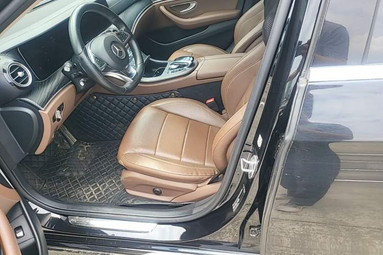 Used Mercedes-Benz E-Class 2018 Facelift E 200 L Sport Edition Left Front Seat