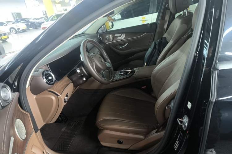 Used Mercedes-Benz E-Class 2018 Facelifted E 300 L Stylish Version Left Front Seat
