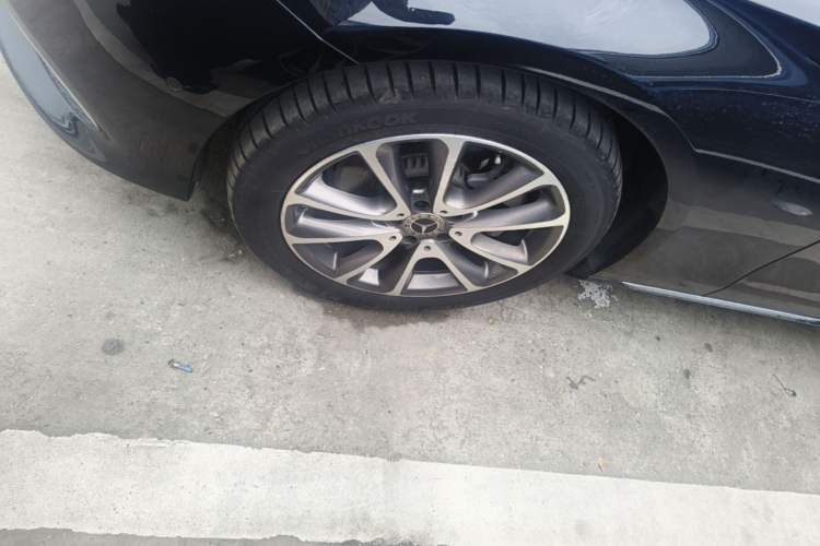 Used Mercedes-Benz E-Class 2018 Facelift E 200 L Left Front Wheel Hub