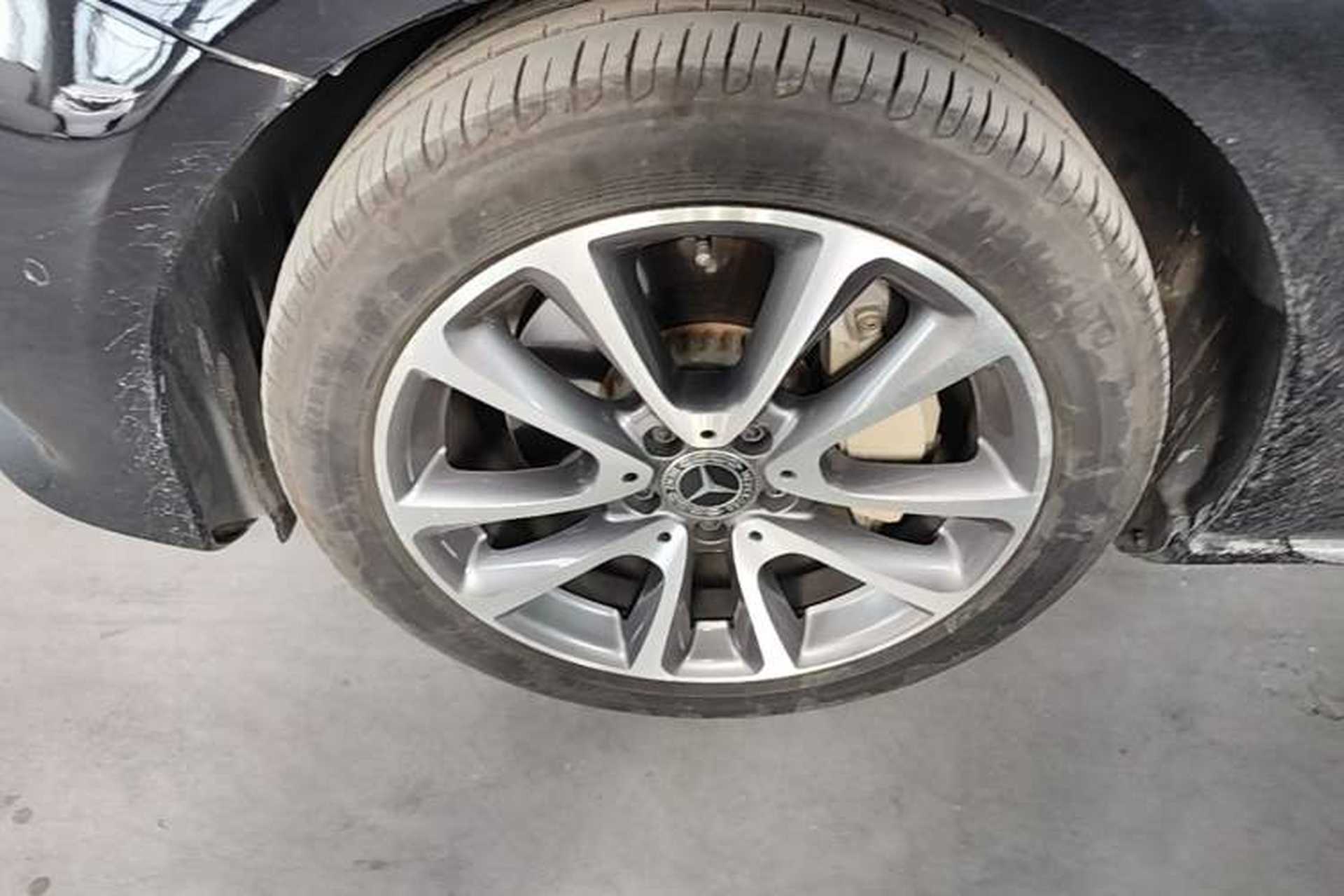 Used Mercedes-Benz E-Class 2018 Facelift E 300 L Luxury Edition Left Front Wheel Hub