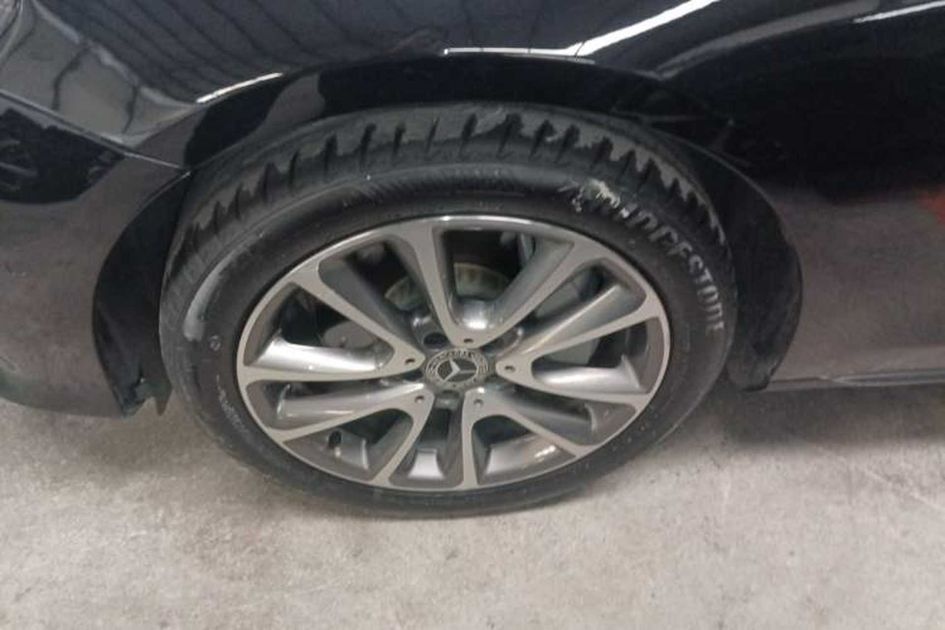 Used Mercedes-Benz E-Class 2018 Facelift E 300 L Luxury Edition Left Front Wheel Hub