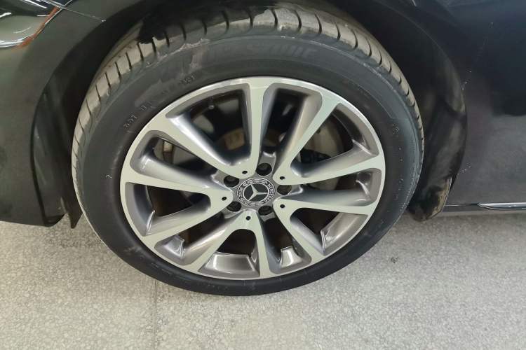 Used Mercedes-Benz E-Class 2018 Facelift E 200 L Left Front Wheel Hub
