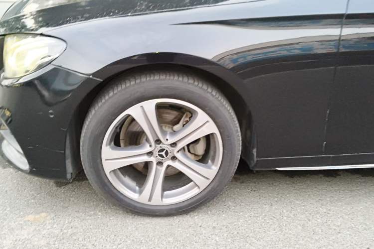 Used Mercedes-Benz E-Class 2018 Facelift E 200 L Sport Edition Left Front Wheel Hub