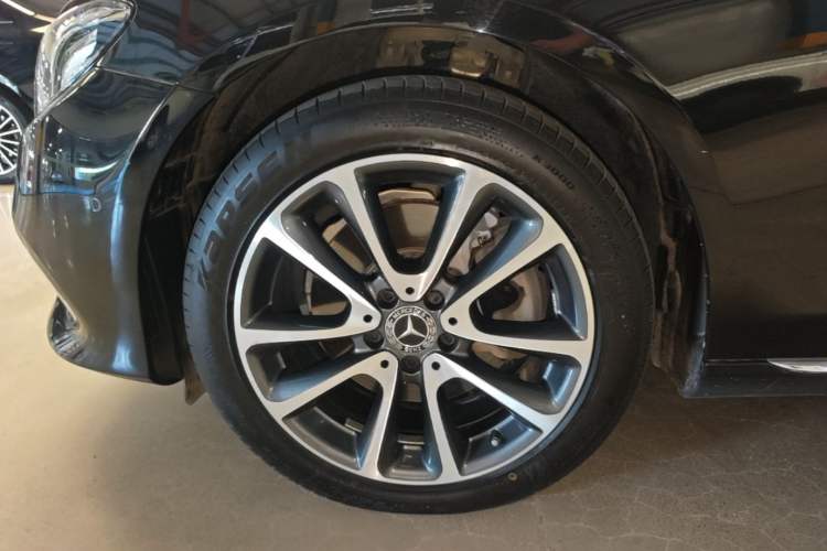 Used Mercedes-Benz E-Class 2018 Facelift E 200 L Left Front Wheel Hub