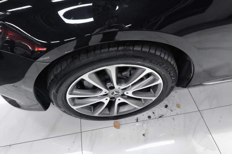 Used Mercedes-Benz E-Class 2018 E 200 L Left Front Wheel Hub