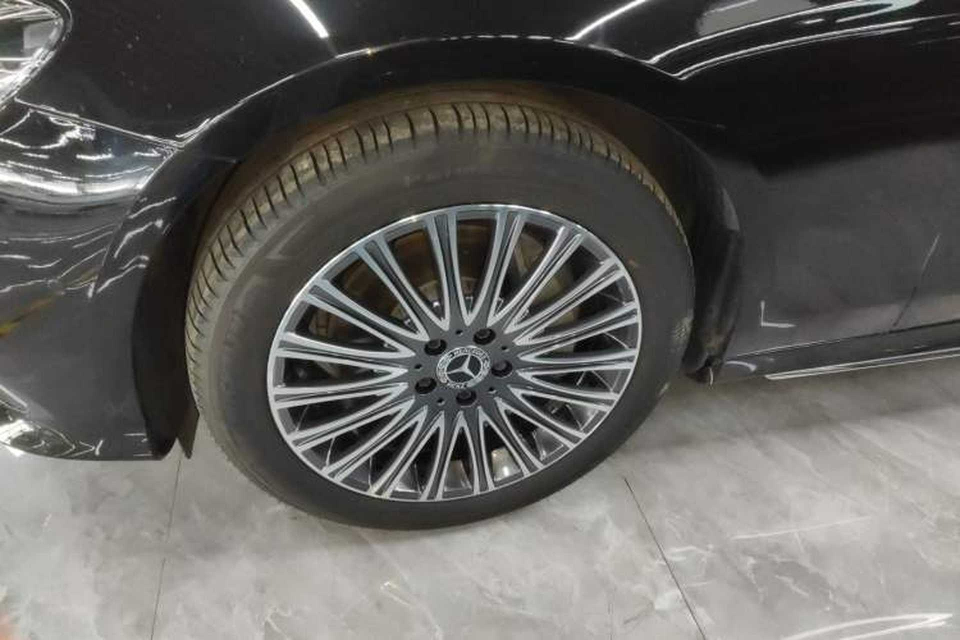 Used Mercedes-Benz E-Class 2018 Restyled E 300 L Sport Luxury Edition Left Front Wheel Hub