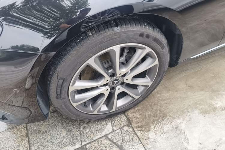 Used Mercedes-Benz E-Class 2018 Facelift E 200 L Left Front Wheel Hub