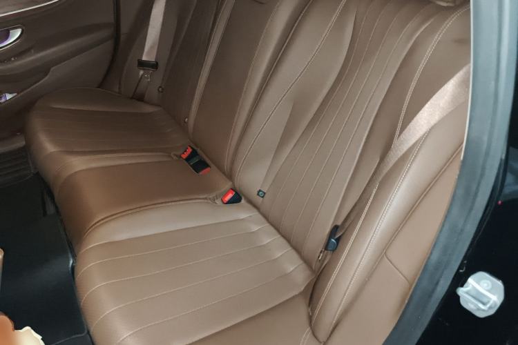 Used Mercedes-Benz E-Class 2018 E 200 L Left Rear Seat