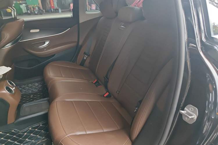 Used Mercedes-Benz E-Class 2018 Restyled E 300 L Sporty and Stylish Edition Left Rear Seat