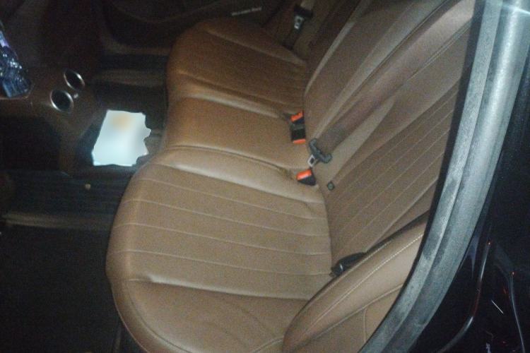 Used Mercedes-Benz E-Class 2018 E 300 L Luxury Model Left Rear Seat