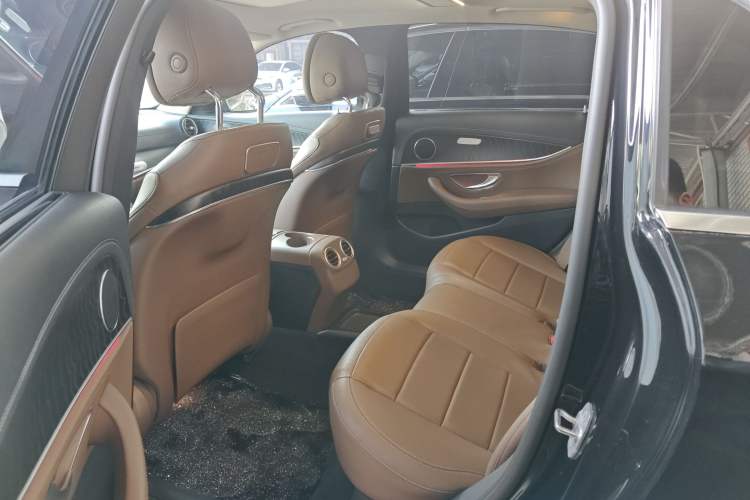 Used Mercedes-Benz E-Class 2018 E 300 L Sport Luxury Edition Left Rear Seat