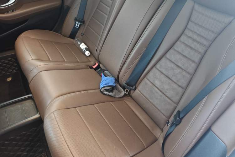 Used Mercedes-Benz E-Class 2018 E 300 L Sporty and Stylish Model Left Rear Seat