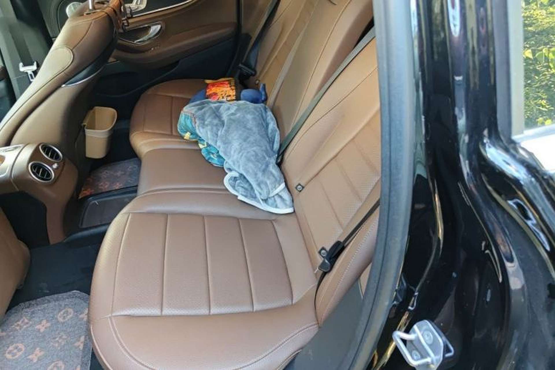 Used Mercedes-Benz E-Class 2018 Restyled E 300 L Sport Luxury Edition Left Rear Seat