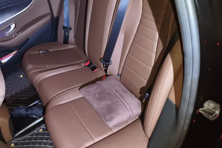 Used Mercedes-Benz E-Class 2018 Restyled E 300 L Sporty and Stylish Edition Left Rear Seat