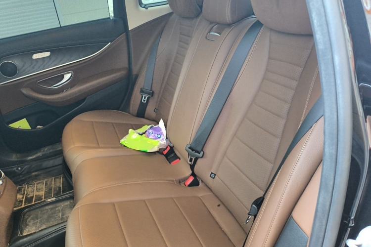 Used Mercedes-Benz E-Class 2018 E 300 L Sport Luxury Edition Left Rear Seat