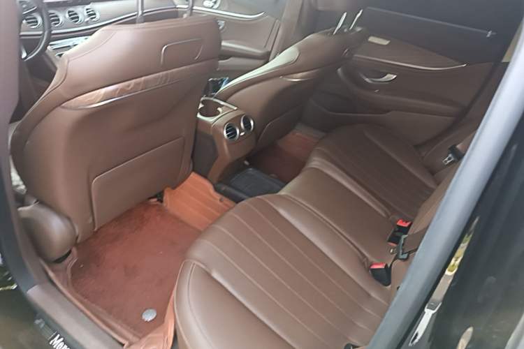 Used Mercedes-Benz E-Class 2018 Facelifted E 300 L Stylish Version Left Rear Seat