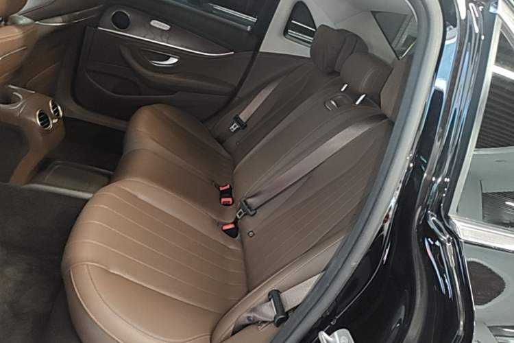 Used Mercedes-Benz E-Class 2018 E 200 L Left Rear Seat