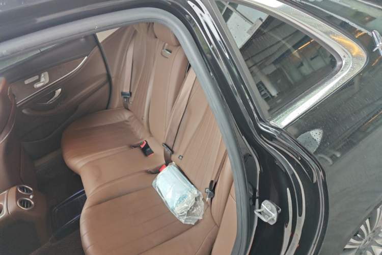 Used Mercedes-Benz E-Class 2018 Facelifted E 300 L Stylish Version Left Rear Seat