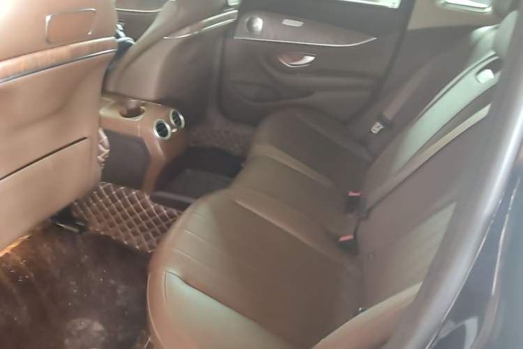Used Mercedes-Benz E-Class 2018 Facelifted E 300 L Stylish Version Left Rear Seat
