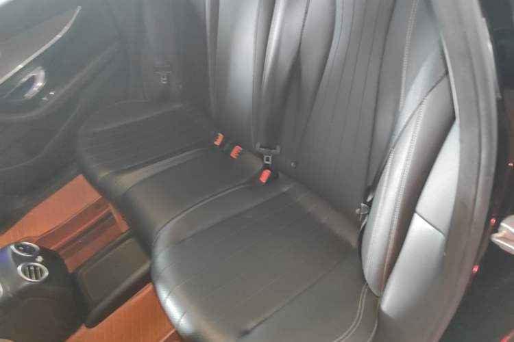 Used Mercedes-Benz E-Class 2018 Facelifted E 300 L Stylish Version Left Rear Seat