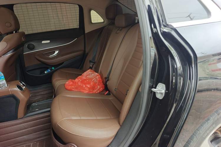 Used Mercedes-Benz E-Class 2018 Restyled E 300 L Sporty and Stylish Edition Left Rear Seat