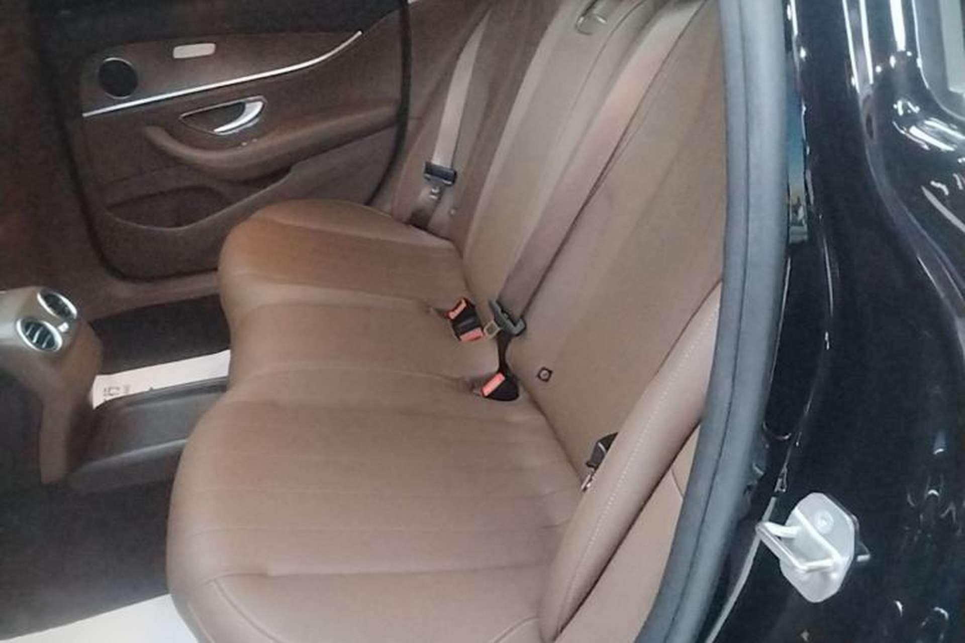 Used Mercedes-Benz E-Class 2018 E 300 L Luxury Model Left Rear Seat