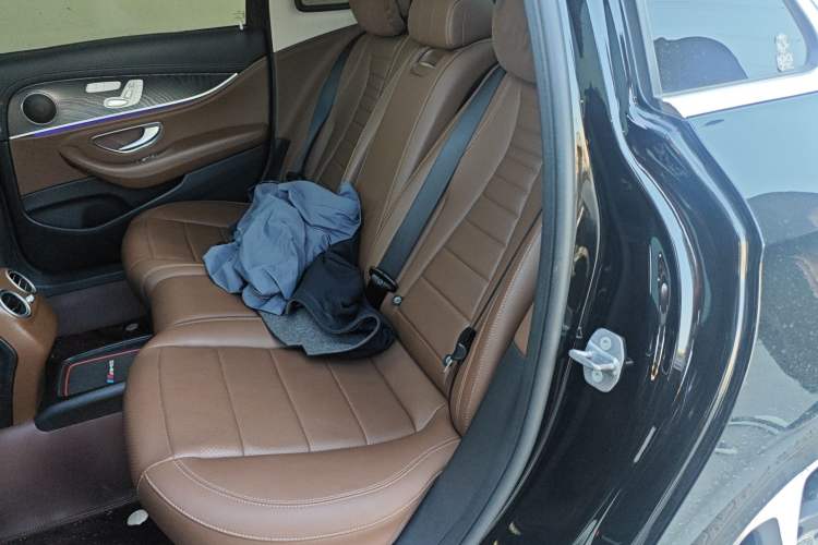 Used Mercedes-Benz E-Class 2018 Restyled E 300 L Sport Luxury Edition Left Rear Seat