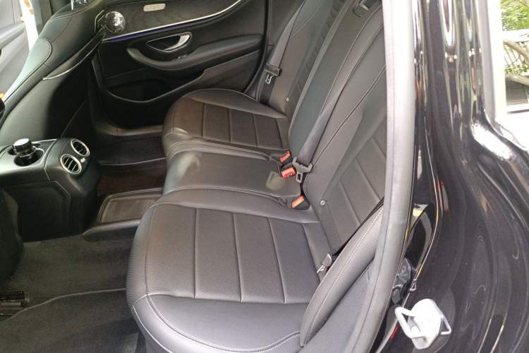 Used Mercedes-Benz E-Class 2018 E 300 L Sport Luxury Edition Left Rear Seat