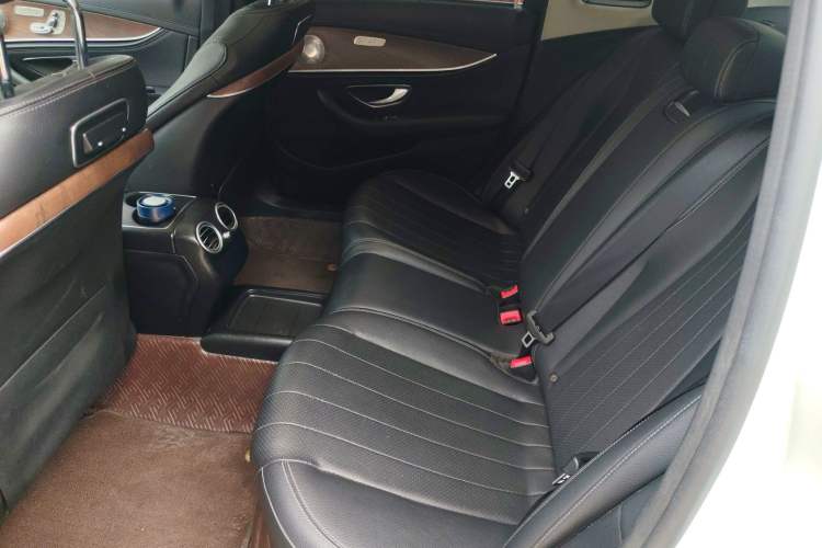 Used Mercedes-Benz E-Class 2018 E 300 L Luxury Model Left Rear Seat