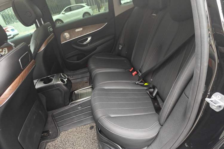 Used Mercedes-Benz E-Class 2018 Facelifted E 300 L Stylish Version Left Rear Seat