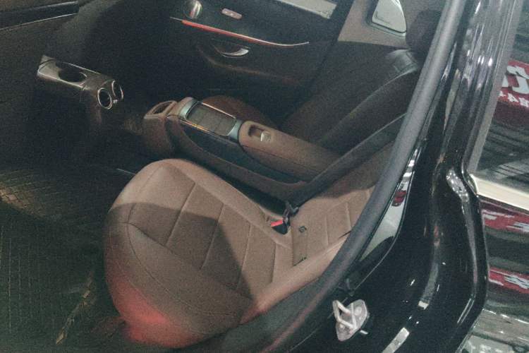 Used Mercedes-Benz E-Class 2018 E 200 L Sport Edition Left Rear Seat