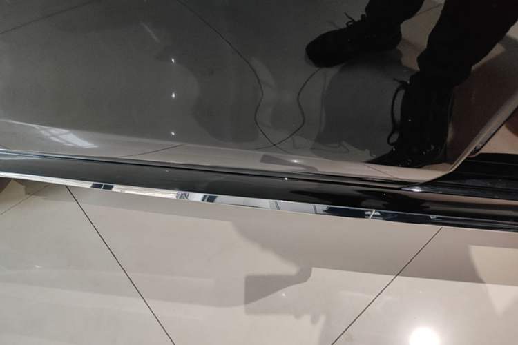 Used Mercedes-Benz E-Class 2018 Facelift E 200 L Sport Edition Left Side Sill